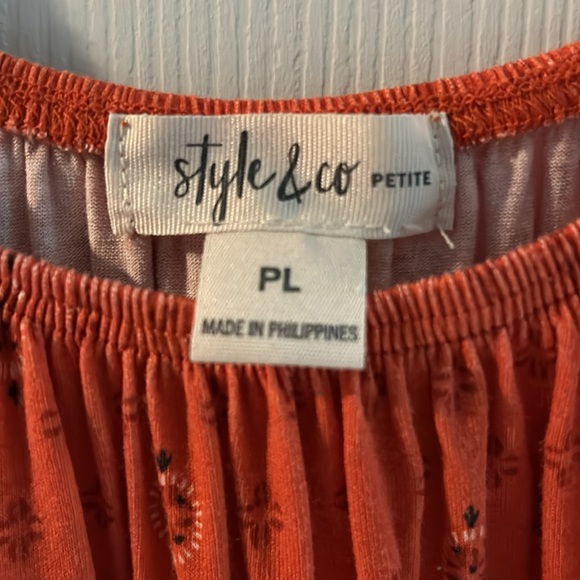 Style & Co - Picture 2 of 2